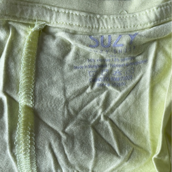 Women tanks bundle - Picture 4 of 5